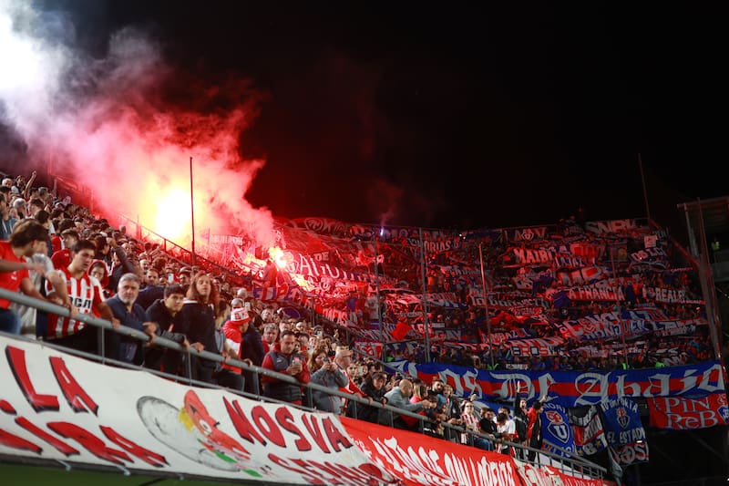 Hinchas de Universidad de Chile en Argentina.