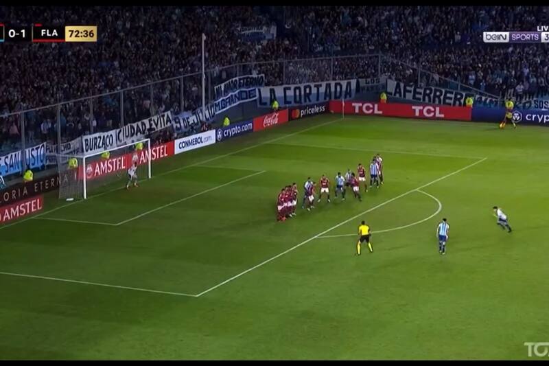 Nicolás Oroz marcó un golazo para el empate de Racing.