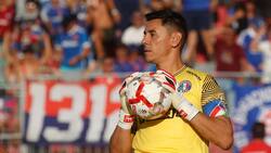 Remezón en el fútbol chileno: Óscar Ustari deja Audax Italiano y buscará nuevo equipo