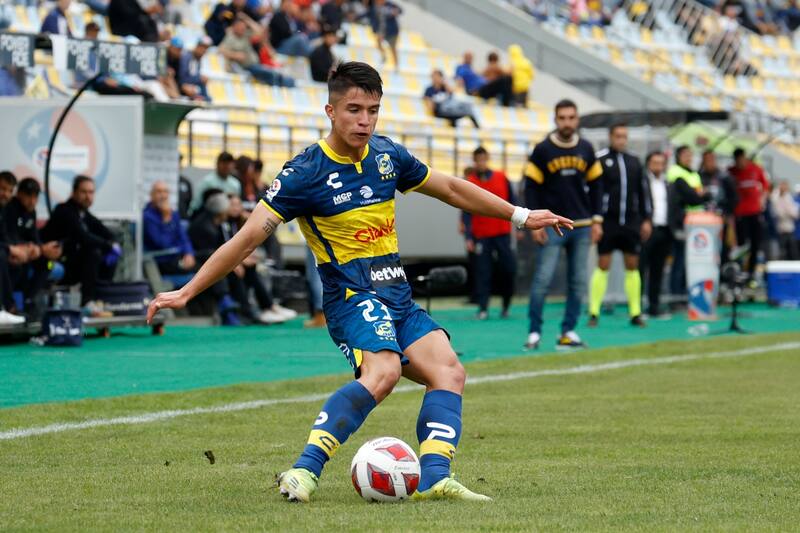 Jorge Espejo, futbolista de Everton. Foto: Agencia Aton.