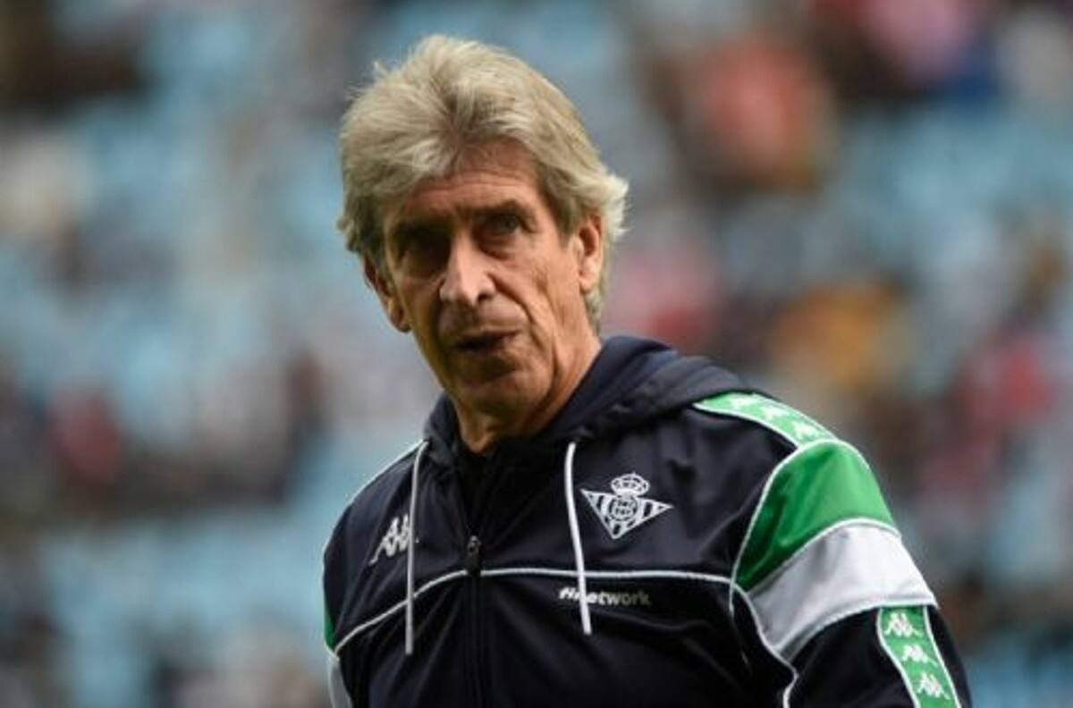 Manuel Pellegrini apuesta por compañero de Charles Aránguiz para potenciar la delantera del Betis
