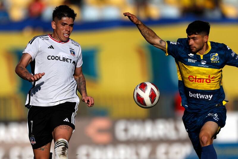 jugando por Colo Colo ante Everton en Viña del Mar (Foto: Aton)