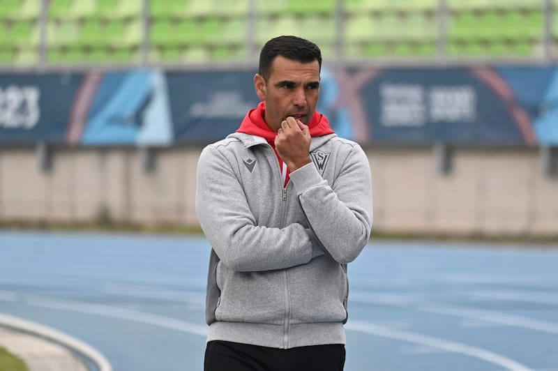 El uruguayo volvería a la banca de Santiago Wanderers. Foto: Agencia Aton.