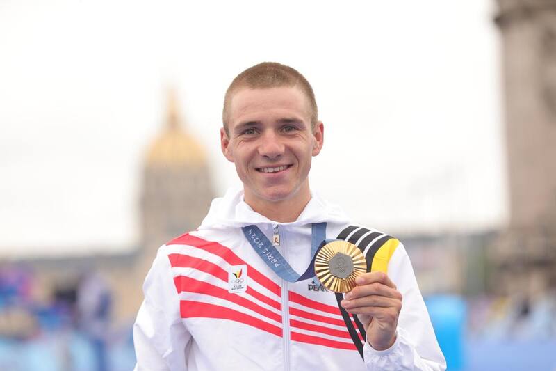 El belga ganó el oro en la prueba contrarreloj de París 2024. EFE.