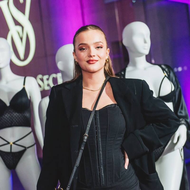 Antonia Casanova es influencer y modelo.