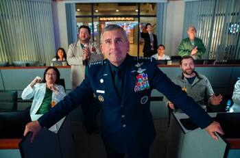 Fuerza Espacial lidera los últimos estrenos de mayo en Netflix