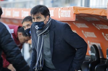 Gustavo Quinteros confirmó interés por Emiliano Velázquez, pero dejó un claro mensaje a la dirigencia