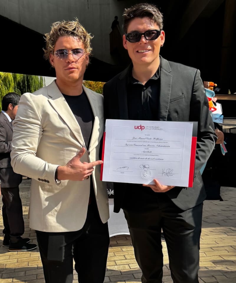 Es un deportista y hermano de Raimundo Cerda.