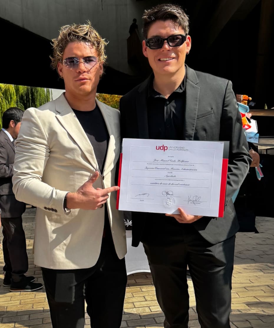 Es un deportista y hermano de Raimundo Cerda.