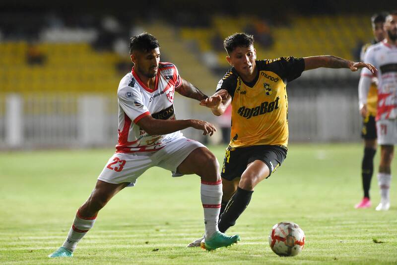 Los Piratas se impusieron por 3-1ante los Albirrojos en la primera rueda del Campeonato Nacional.