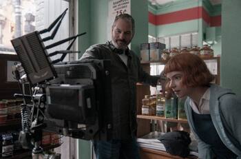 Netflix compartió un documental del detrás de escena de “Gambito de Dama”