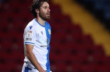 DT de Ben Brereton en Blackburn Rovers culpa a La Roja por desgaste del delantero: "Estaba fatigado"