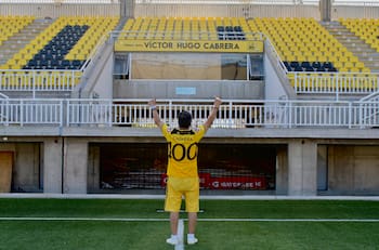 Las historias del mítico goleador que llenó de piruetas las canchas chilenas