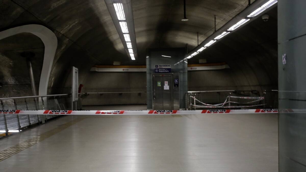 Metro de Santiago: Línea 2 funciona con normalidad luego de presentar problemas en su servicio