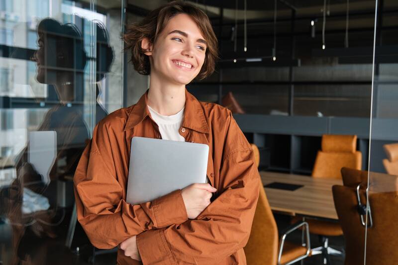 En esta temporada, son cientos de empresas que buscan sumar practicantes a sus filas.