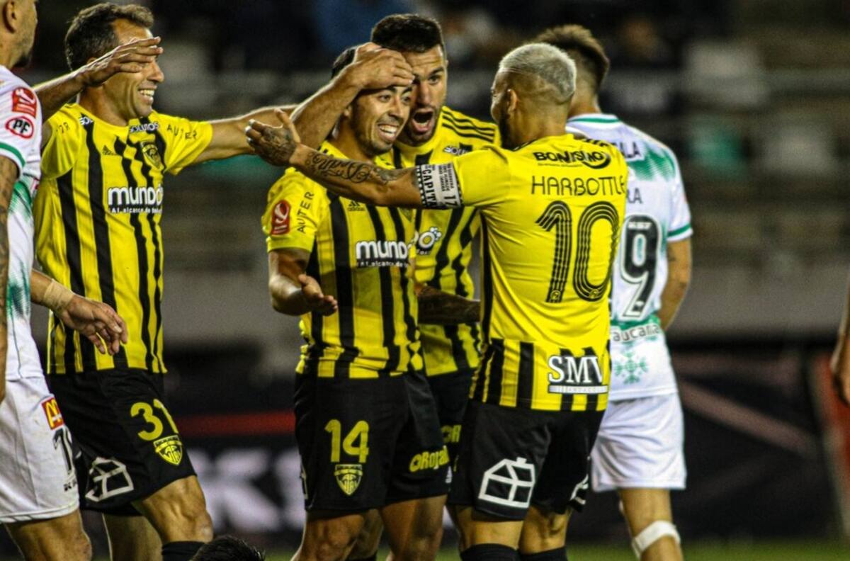 Entrevista | Fabián Espinoza reconoció que estuvo cerca de partir de Fernández Vial: "Tuve propuestas"