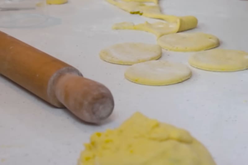 Así deben quedar antes de colocarlas en la freidora de aire.