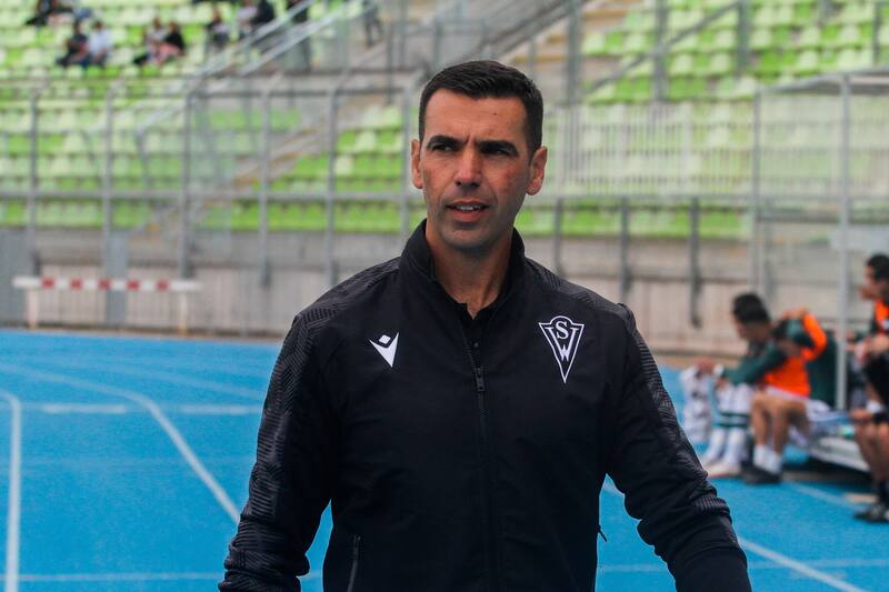 El técnico de Santiago Wanderers ha estado en duda por los resultados.
Cristobal Basaure/Photosport