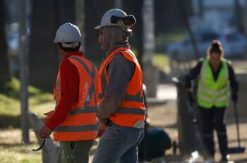A contar de esta fecha comenzará a regir la jornada laboral de 42 horas en Chile
