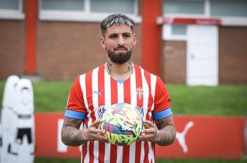 “Gracias por romper las ilusiones”: hinchas del Sporting de Gijón explotan por la continuidad de Ignacio Jeraldino