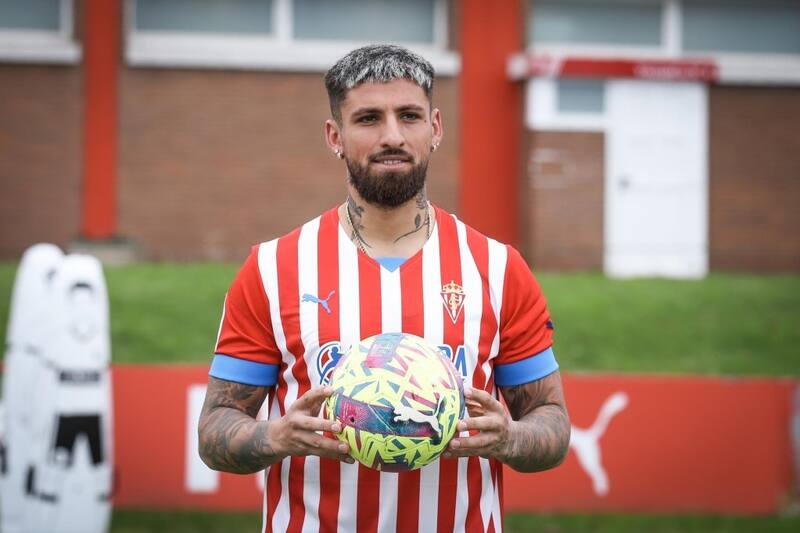 no convence en el Sporting Gijón.