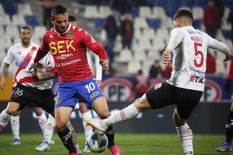 Octavio Rivero mantiene pendiente su respuesta de renovación a Unión Española.