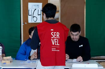 SERVEL busca trabajadores en la RM: Sueldos parten en $1.135.000