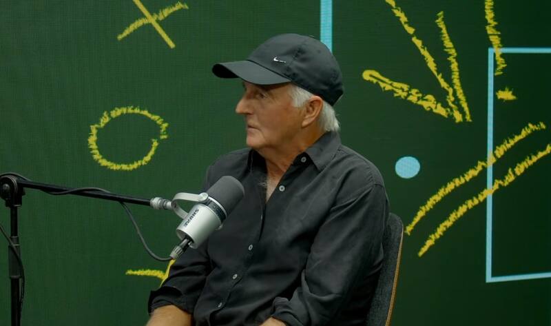 Conversó en el podcast "La Pizarra de..." sobre el fútbol chileno. Foto: Captura