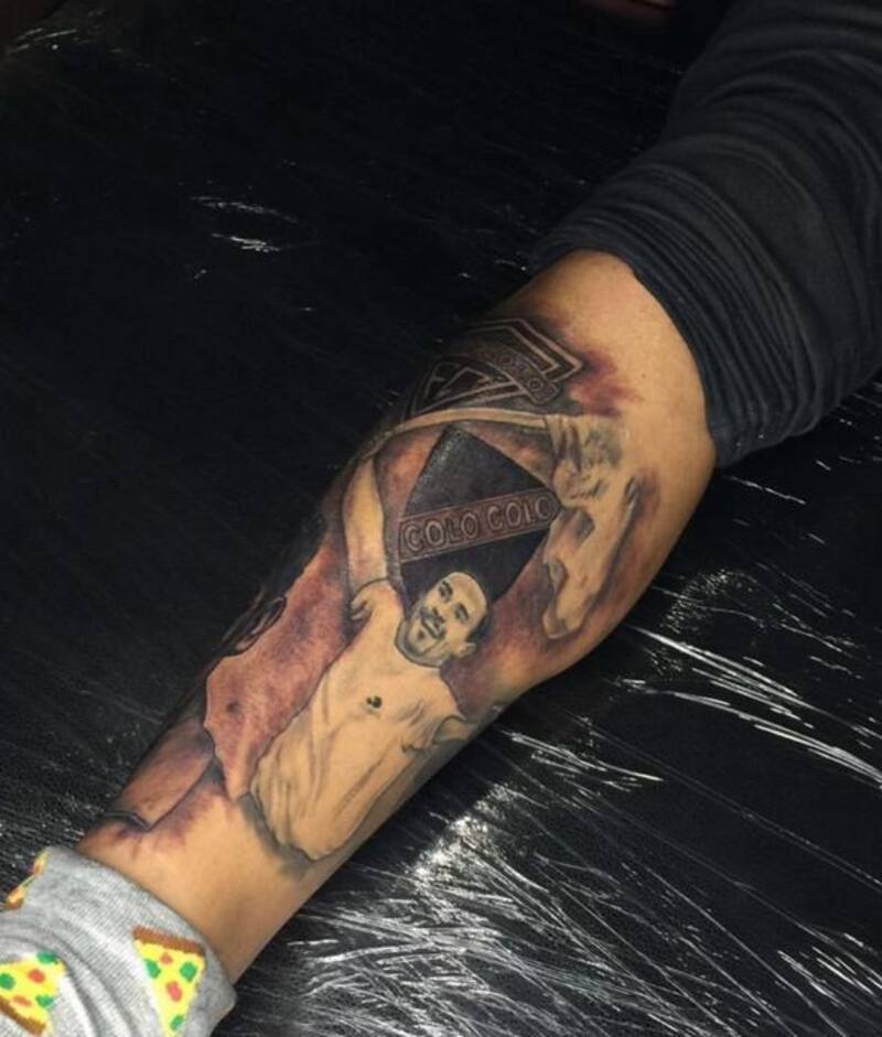 Marcelo Espina no se termina de sorprender del hicnha albo, que se tatuaron una imagen de él aunque no lo vieron jugar.