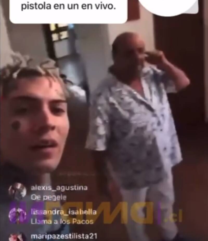 Marcianeke fue amenazado con una pistola.