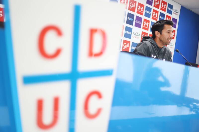 , entrenador de la Universidad Católica. Foto: Agencia Aton.