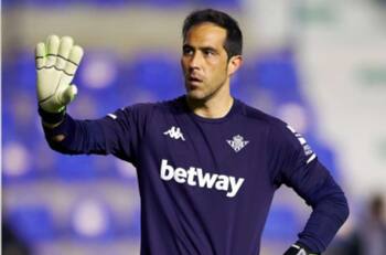 Claudio Bravo recibió importante noticia de cara a su lucha por la titularidad del Betis