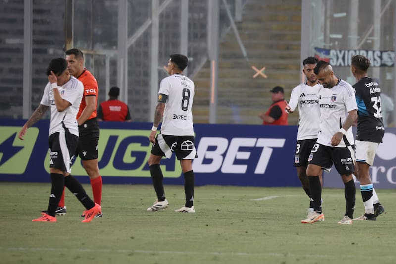 En Argentina se decepcionaron de Colo Colo y sacaron al baile a la U: "Poquito público". Foto: Aton.