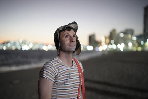 Salen a la luz las primeras imágenes de “Sin Querer Queriendo”, la nueva biopic de Chespirito