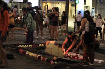 Human Rights Watch por malabarista: "La policía no puede matar a una persona porque se resiste a un control de identidad"