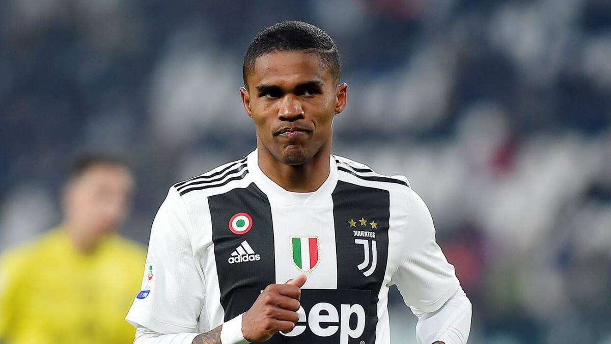 Más rápido que un auto: El reto de Douglas Costa en el que demostró toda su velocidad