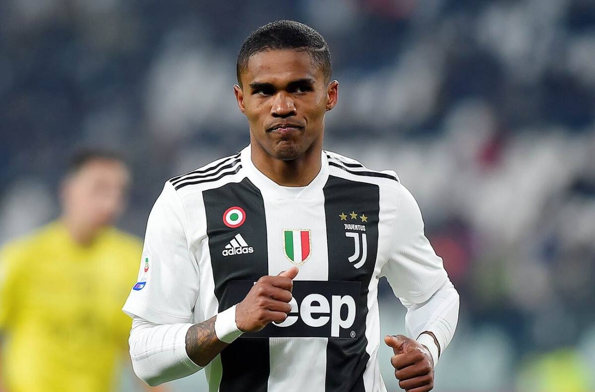 Más rápido que un auto: El reto de Douglas Costa en el que demostró toda su velocidad