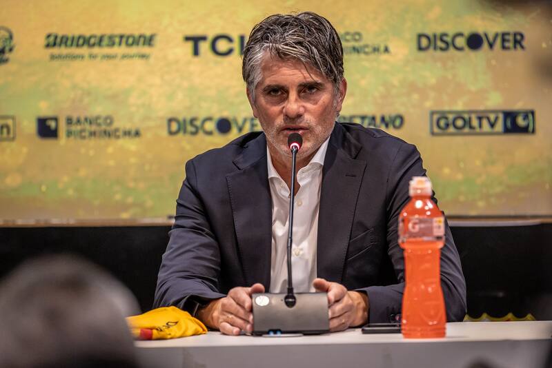 El ex Universidad de Chile como DT de Barcelona.