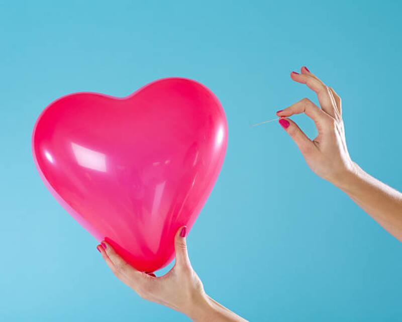 ¿Qué es el Love bombing?