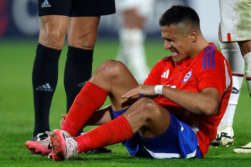 El tocopillano es la sensible baja para La Roja vs Paraguay. Foto: Aton