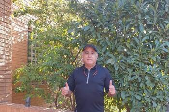 "Todos felices": Doctor Sebastián Ugarte enterneció las redes sociales con paseo matutino de sus mascotas