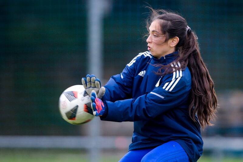 Antonia Canales descendió a la Tercera División de España del fútbol Femenino. Crédito: @RealOviedoFem.