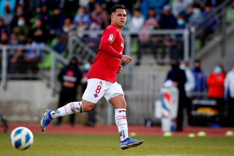 Nicolás Vargas en su paso por Ñublense.