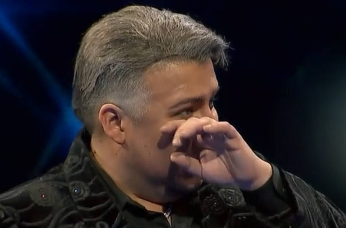 Andrés Sáez se emociona hasta las lágrimas con su imitación a Lucho Jara en "The Covers: Tributo a las estrellas"