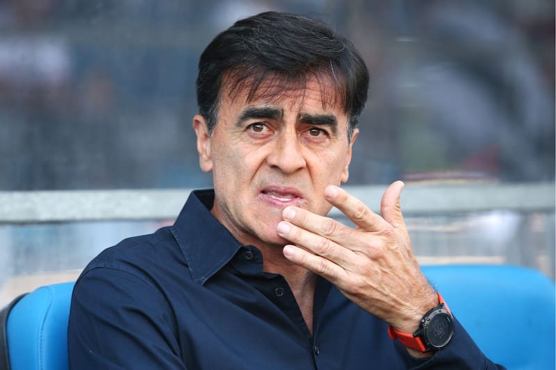 El DT suma adeptos para volver a Colo Colo