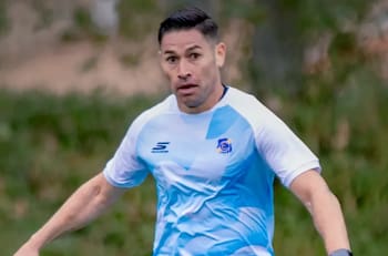 Tras su polémico fichaje: el impensado momento que vive Óscar Opazo en Everton