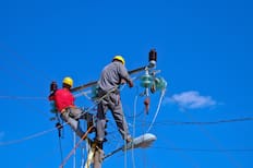 Enel confirma 8 comunas con cortes de luz en Santiago este viernes 13 de marzo