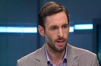 La dura crítica de Matamala al doble estándar chileno por eufemismos para "delincuentes de la élite"