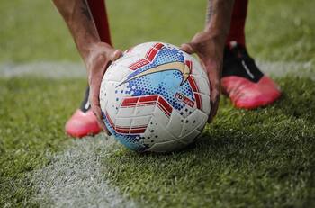 Pichanga provoca brote de Covid en empresa frutícola: 50 contagiados