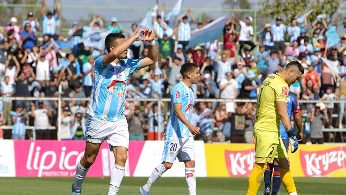 Magallanes mantuvo la ventaja de la ida y es el primer finalista de la Copa Chile